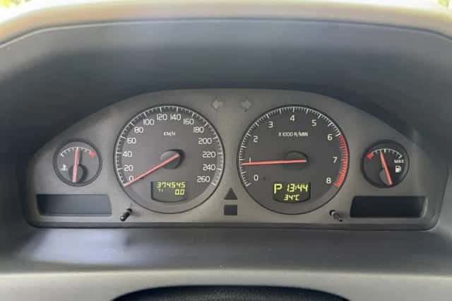 Volvo V70 (2001) thumbnail 6