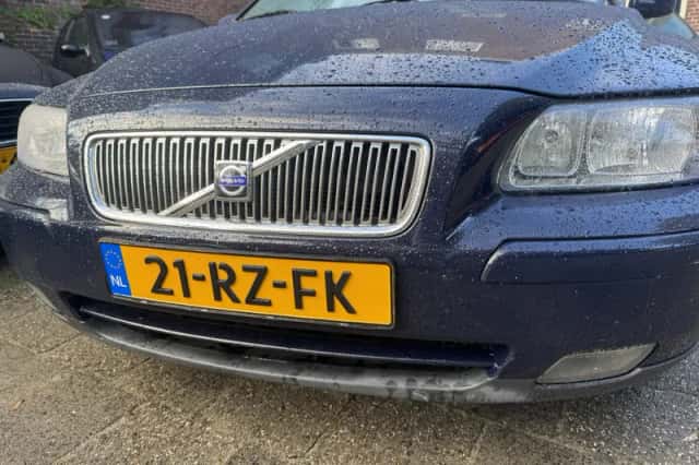 Volvo V70 (2005) thumbnail 5