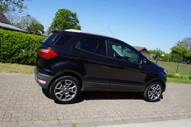 Ford EcoSport (2016) thumbnail 6