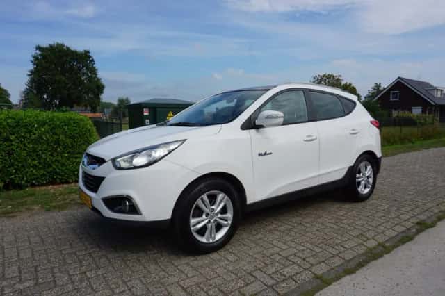 Hyundai ix35 (2012) thumbnail 1