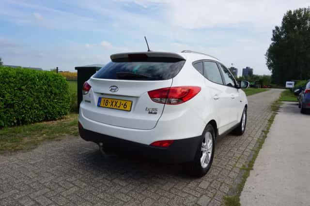 Hyundai ix35 (2012) thumbnail 4