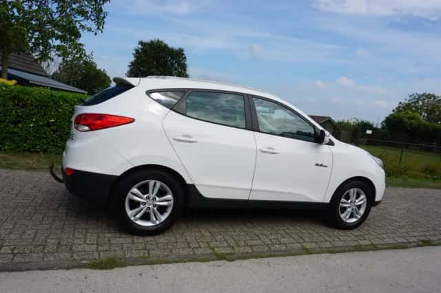 Hyundai ix35 (2012) thumbnail 6
