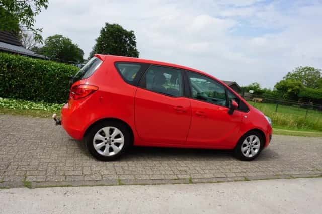 Opel Meriva (2011) thumbnail 6