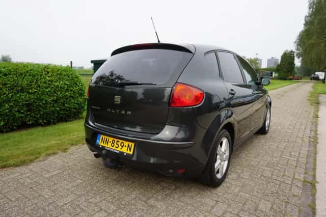 SEAT Altea (2010) thumbnail 4