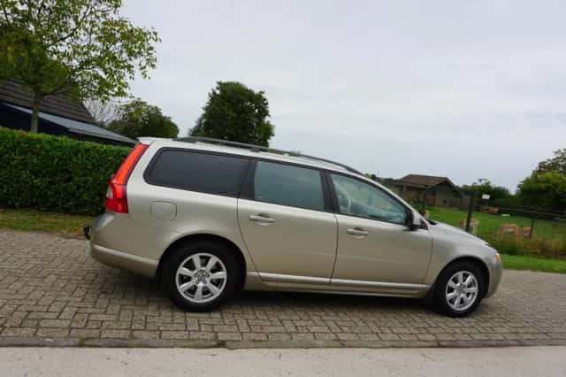 Volvo V70 (2008) thumbnail 6