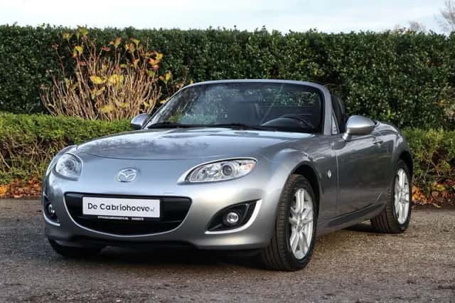 Mazda MX-5 (2010) thumbnail 3