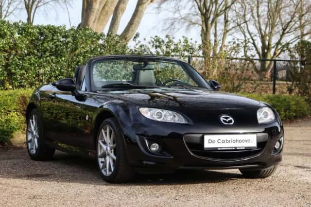 Mazda MX-5 (2010) thumbnail 2