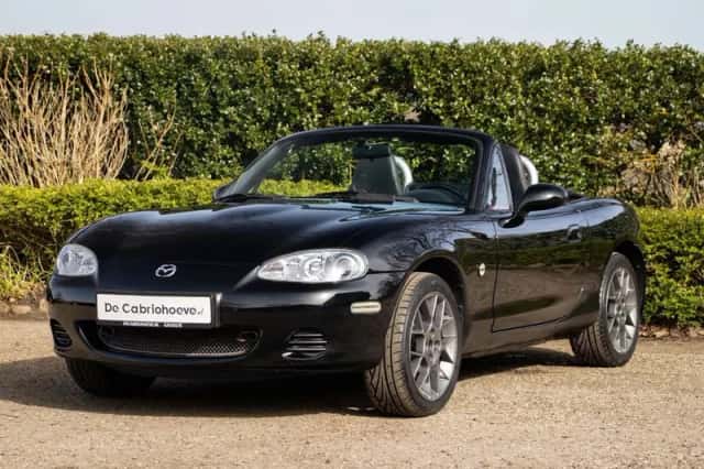 Mazda MX-5 (2004) thumbnail 3