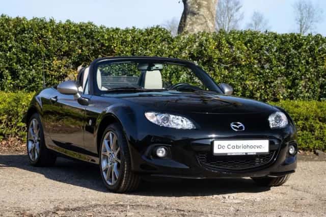 Mazda MX-5 (2014) thumbnail 2