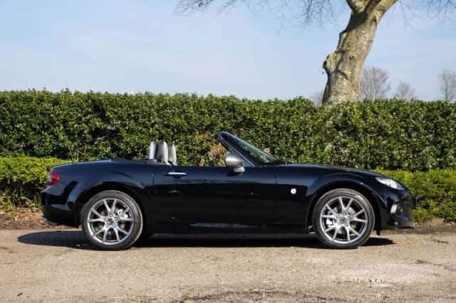 Mazda MX-5 (2014) thumbnail 4