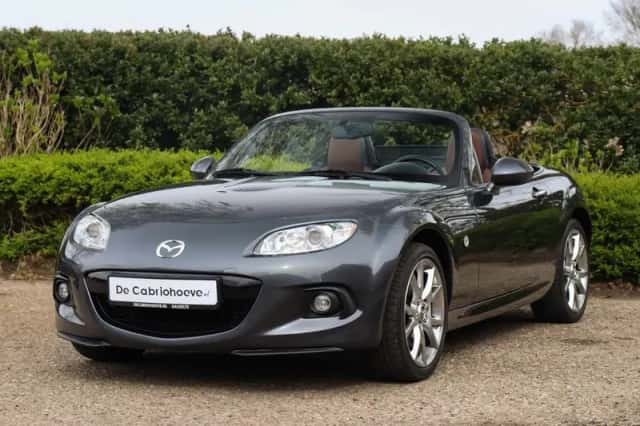 Mazda MX-5 (2013) thumbnail 3