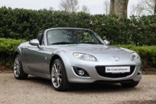 Mazda MX-5 (2011) thumbnail 1