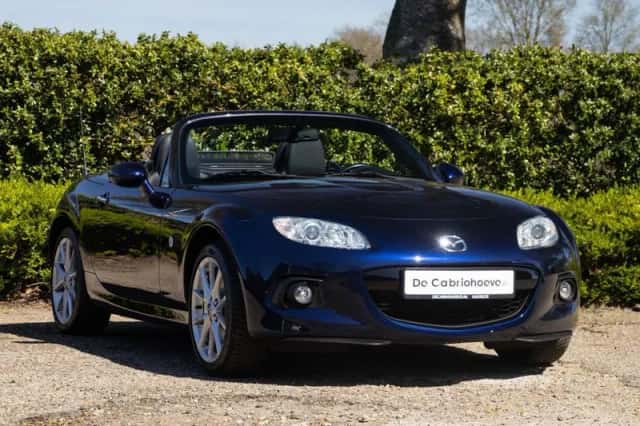 Mazda MX-5 (2014) thumbnail 2