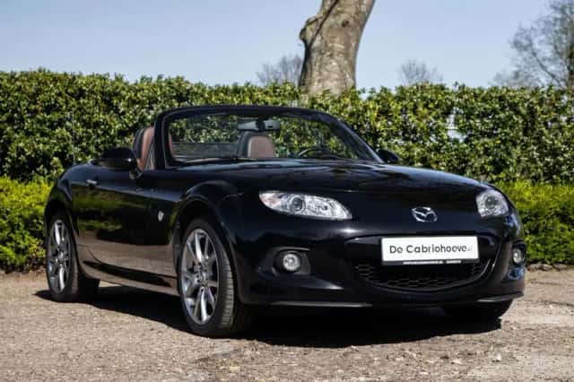 Mazda MX-5 (2013) thumbnail 2