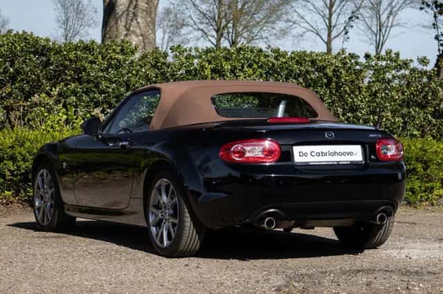 Mazda MX-5 (2013) thumbnail 5