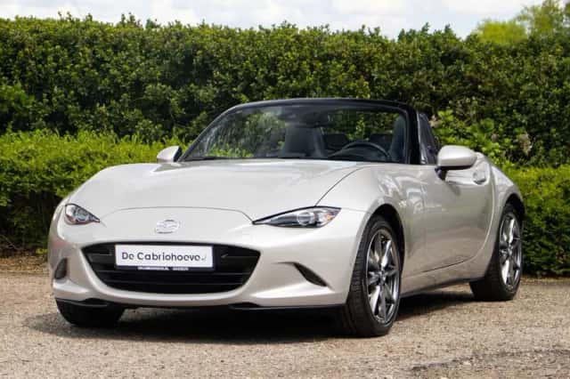 Mazda MX-5 (2023) thumbnail 3
