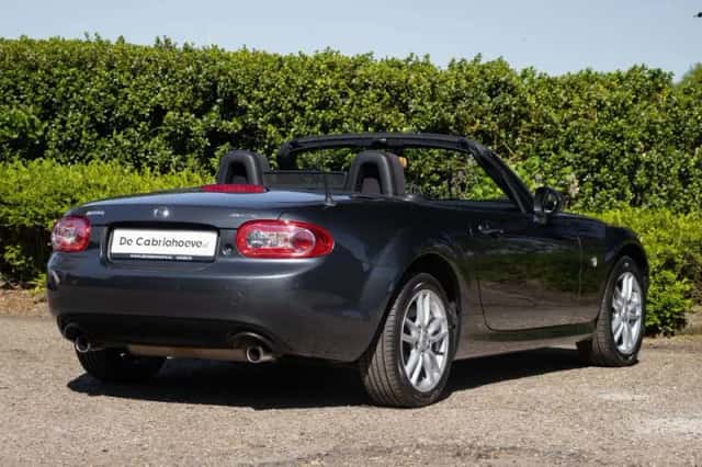 Mazda MX-5 (2010) thumbnail 6