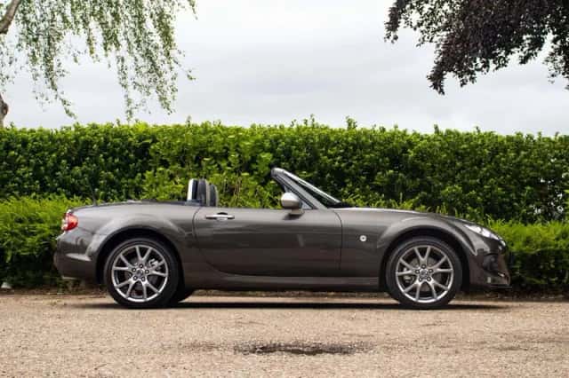 Mazda MX-5 (2014) thumbnail 4