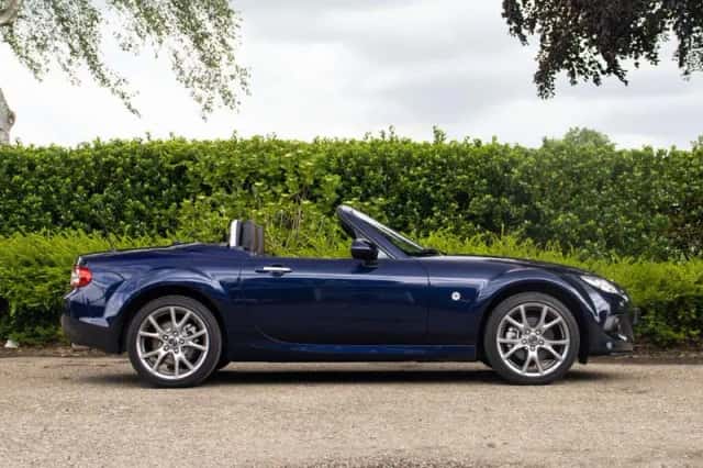 Mazda MX-5 (2013) thumbnail 4