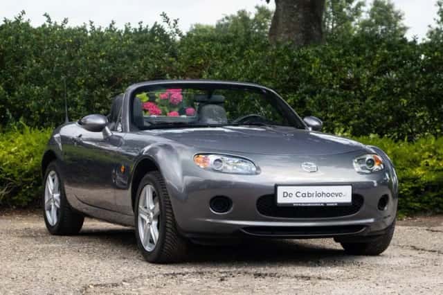 Mazda MX-5 (2006) thumbnail 2
