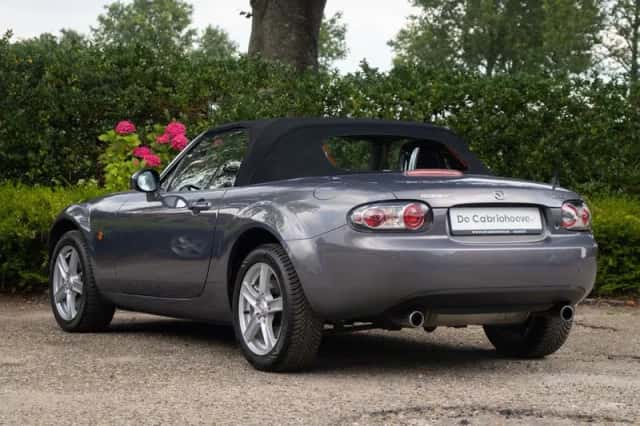 Mazda MX-5 (2006) thumbnail 5