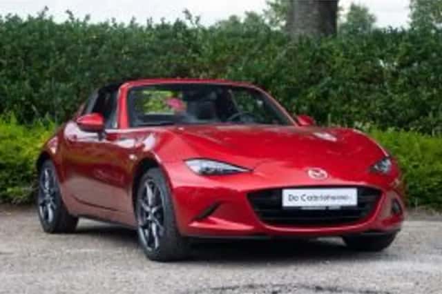 Mazda MX-5 (2017) thumbnail 1