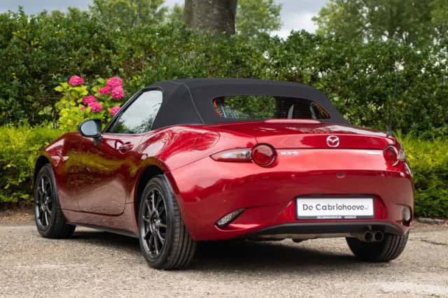 Mazda MX-5 (2023) thumbnail 6