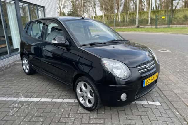 Kia Picanto (2009) thumbnail 3