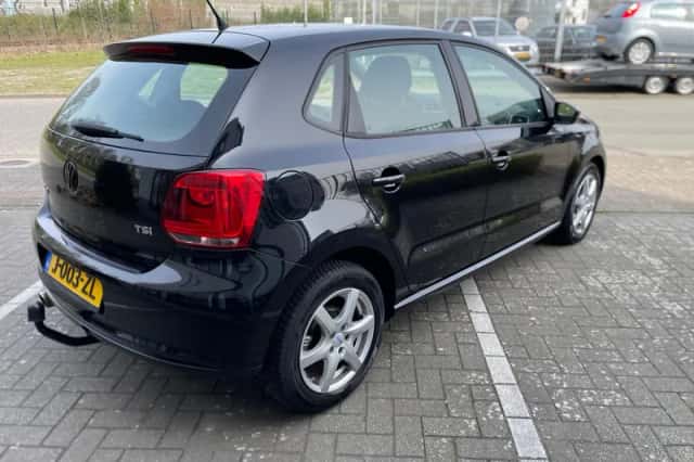 Volkswagen Polo (2013) thumbnail 2
