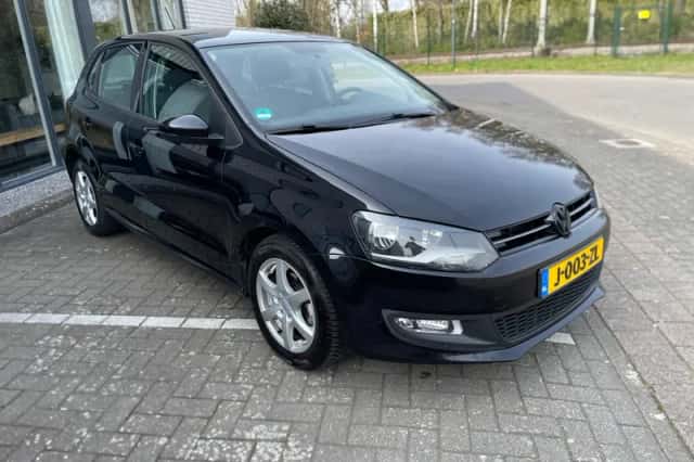 Volkswagen Polo (2013) thumbnail 3