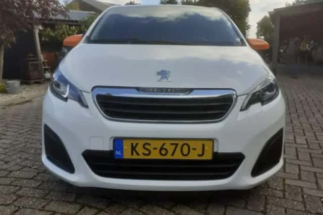 Peugeot 108 (2016) thumbnail 3