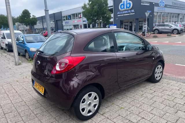 Ford Ka (2012) thumbnail 2