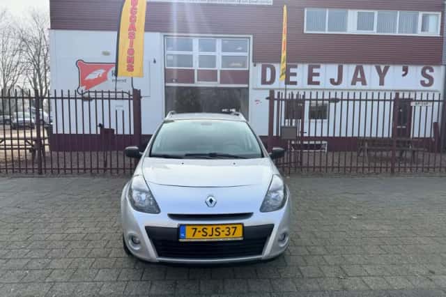 Renault Clio (2011) thumbnail 6