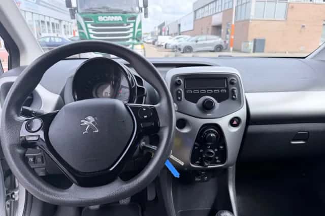 Peugeot 108 (2014) thumbnail 6