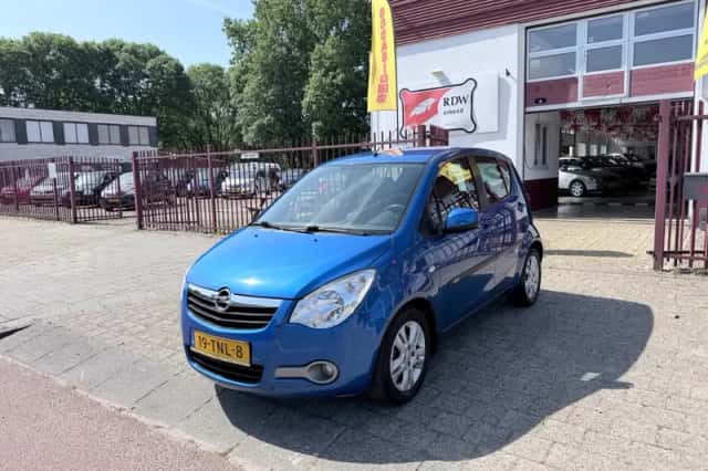 Opel Agila (2012) thumbnail 1