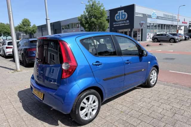 Opel Agila (2012) thumbnail 6