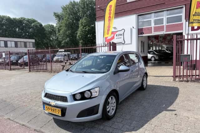Chevrolet Aveo (2011) thumbnail 1