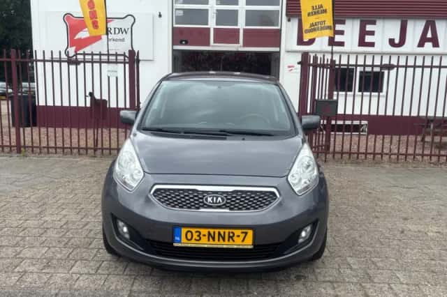 Kia VENGA (2010) thumbnail 5