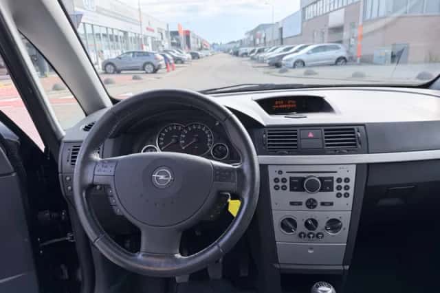 Opel Meriva (2007) thumbnail 3