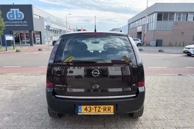 Opel Meriva (2007) thumbnail 4