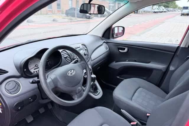 Hyundai i10 (2009) thumbnail 5