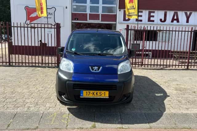 Peugeot Bipper (2010) thumbnail 3