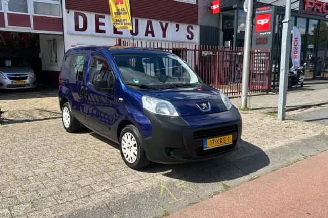 Peugeot Bipper (2010) thumbnail 4