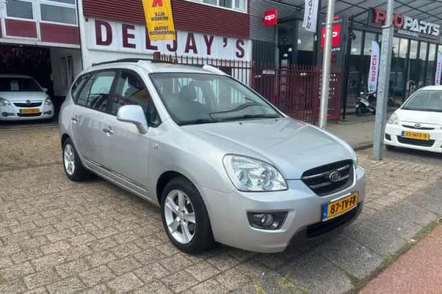Kia CARENS (2007) thumbnail 5