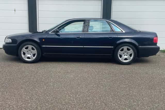 Audi A8 (1997) thumbnail 3