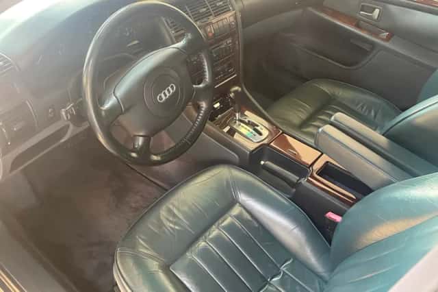 Audi A8 (1997) thumbnail 6