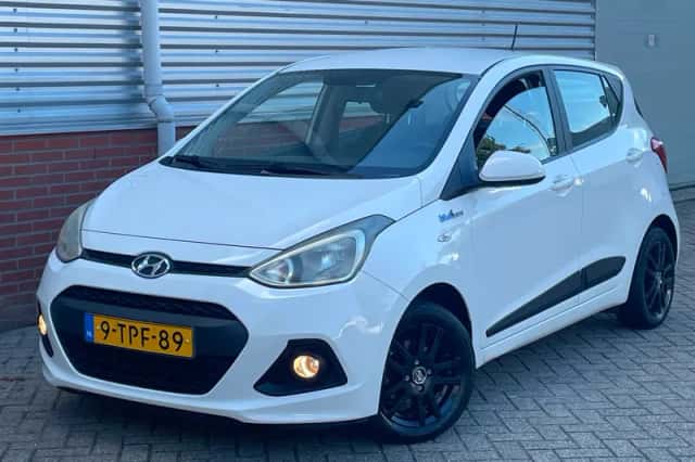 Hyundai i10 (2014) thumbnail 1