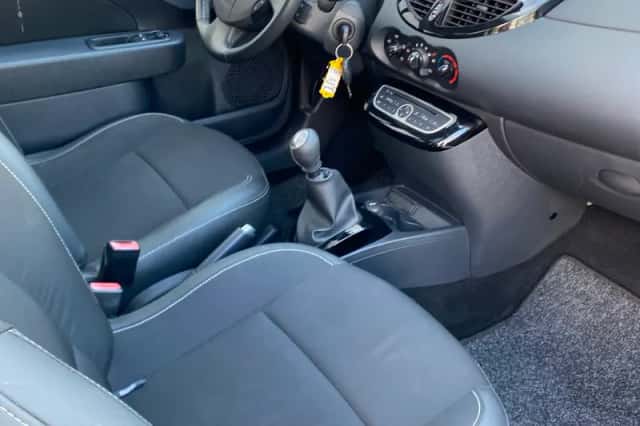 Renault Twingo (2011) thumbnail 6