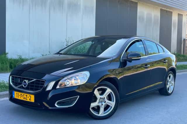 Volvo S60 (2011) thumbnail 1
