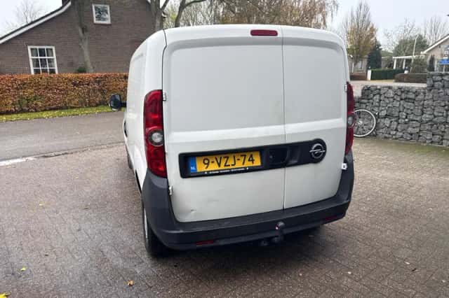 Opel Combo (2012) thumbnail 3